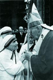 Мать Тереза с папой Иоанном Павлом II